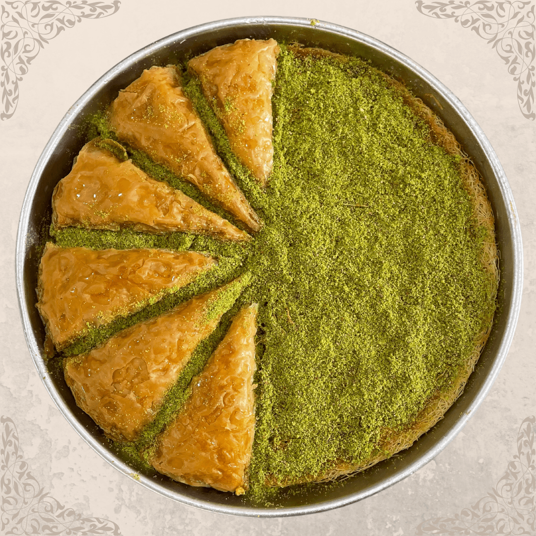 Bakllava & Kadaif me shumë stika Trekëndësh